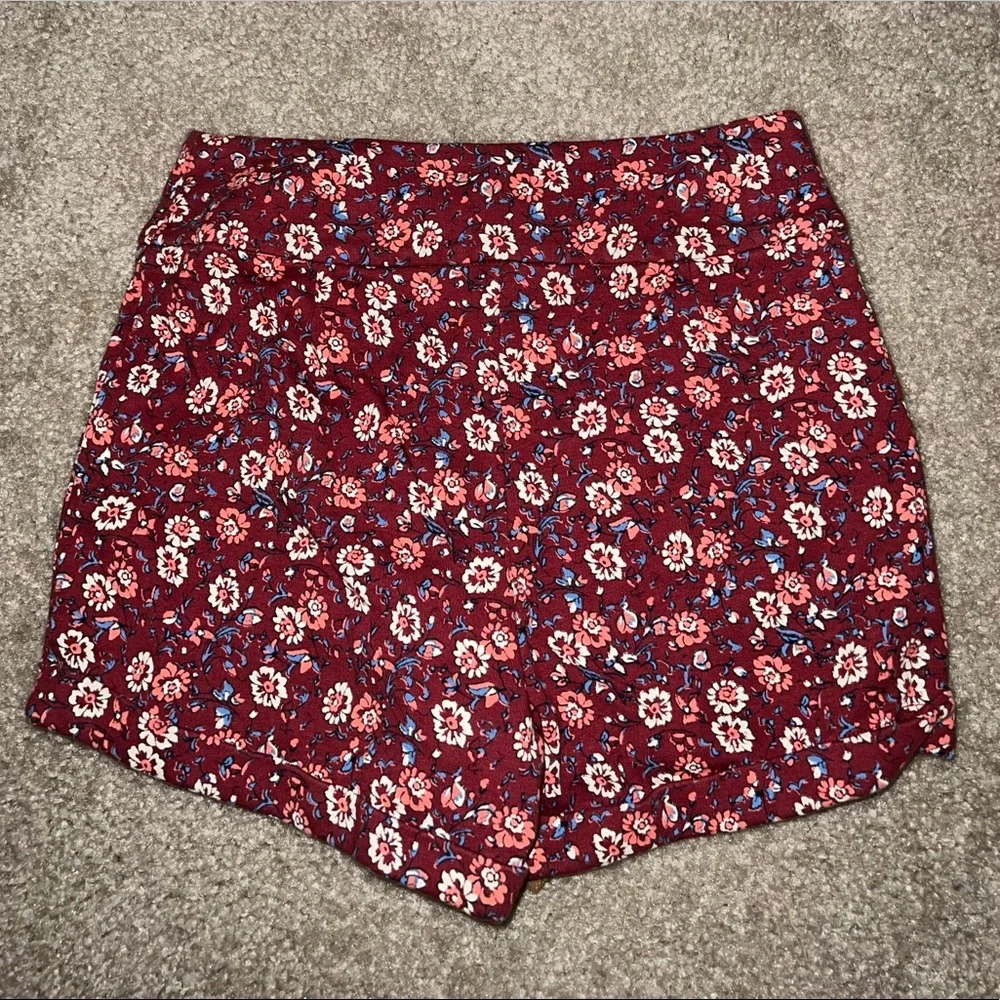 Hollister Red, Pink & Blue Floral High Waist shorts size XS - Picture 8 of 10